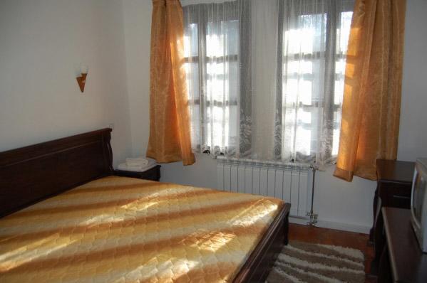 טריאבנה Trevnenski Kat Hotel מראה חיצוני תמונה
